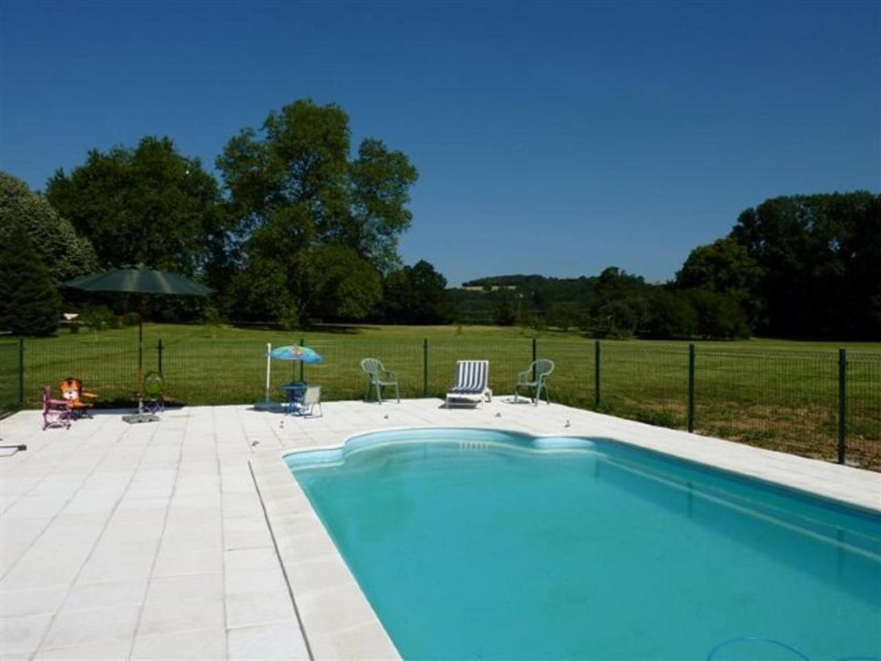 Bed and Breakfast Domaine De Lalande Venes Екстер'єр фото